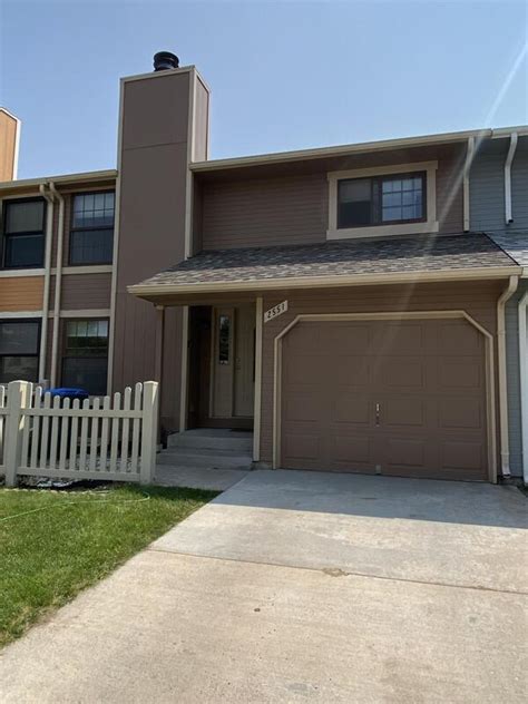 2551 Sagebrush Ave Cheyenne Wy 82009 Townhome Rentals In Cheyenne