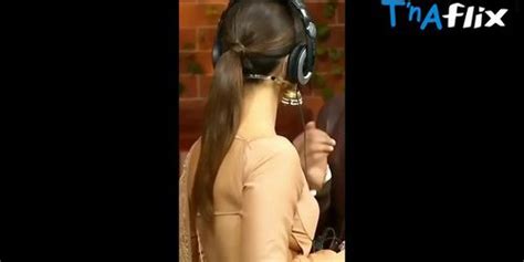 Alia Bhatt Breasts Scene In Alia Bhatt Boob Wardrobe Malfunction Tnaflix