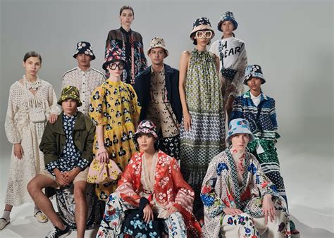 Enam Fashion Show Terbaik Desainer Indonesia 2020 Luxinaid