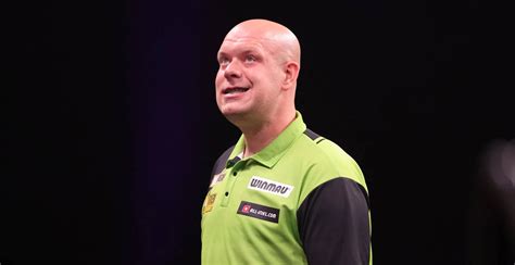 Michael van Gerwen splits from wife Daphne as reason behind last-minute