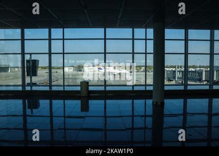 Images from inside the gates and the terminal of Munich international ...