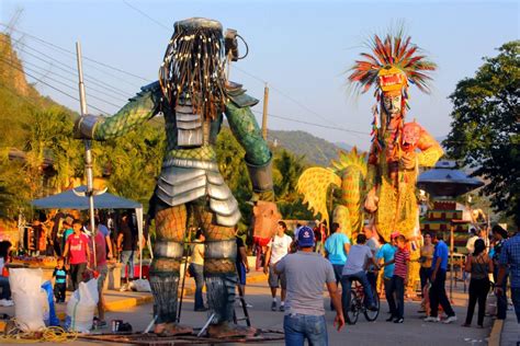 Todos Invitados A Ver Las Chimeneas Gigantes De Trinidad Santa Bárbara