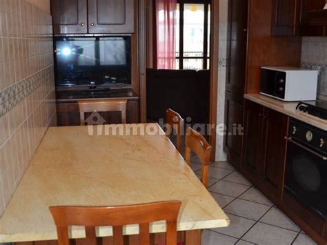 Vendita Appartamento Pessano Con Bornago Quadrilocale In Via