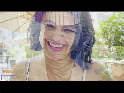 Dona De Casa Vai Encontrar O Amante XVIDEOS