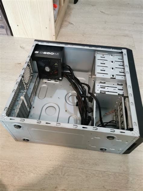 Old Cooler Master Case With Cooler Master Psu Not Sure If Working Lg Dvd Rom Drive Not Sure