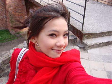 Hot girl Lee Balan là ai