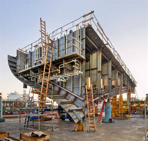 Photo Story Process Of Making Giant Ships In A Us Shipbuilding Yard