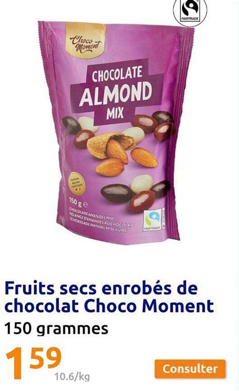 Promo Fruits Secs Enrobés De Chocolat Choco Moment chez Action