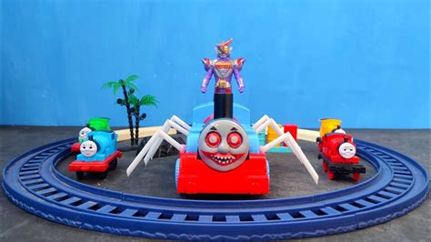 Merakit Mainan Kereta Api Thomas And Friends Kereta Thomas Hantu Laba