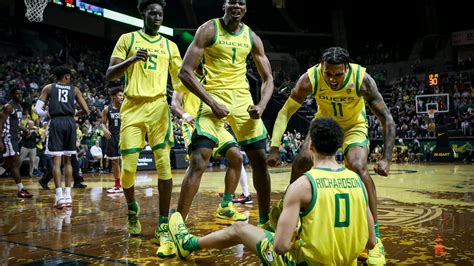 Oregon Ducks Beat Uc Riverside Highlanders In Mens Basketball