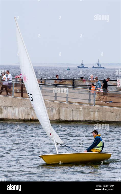 Dinghy Racing Hi Res Stock Photography And Images Alamy