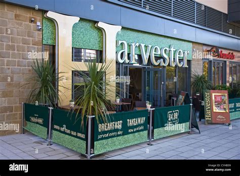 Harvester restaurant chain hi-res stock photography and images - Alamy