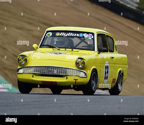 Bob Bullen Ford Anglia E Hscc Hrsr Historic Touring Cars