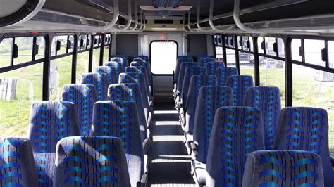 2005 Goshen Coach Chevrolet 32 Passenger Shuttle Bus