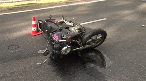 Kolejny wypadek na Czecha Ciężko ranny motocyklista TVN Warszawa