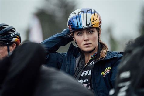 Meet Kate Courtney Mountain Bike World Champion And 2021 Us Olympic