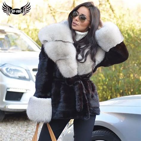 Woman Fashion Mink Fur Coats Short Full Pelt Mink Fur Jacket With Fox