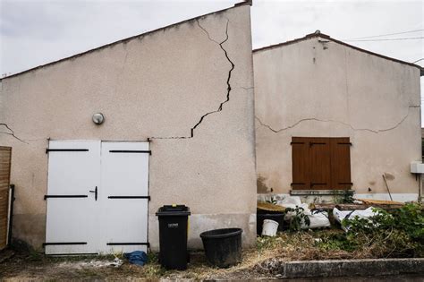 Apr S Le S Isme Des Maisons Fissur Es Et Des Habitants Relog S