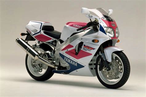 Moto del día Yamaha YZF 750 R SP espíritu RACER moto