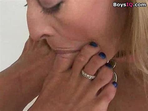 Fetiche lesbiana adoración de pies video de sexo XVIDEOS