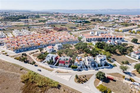 Casa ou moradia à venda em Alcochete Alcochete idealista