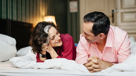 How To Revive Your Sex Life Therapist Tips For Couples Woman Home