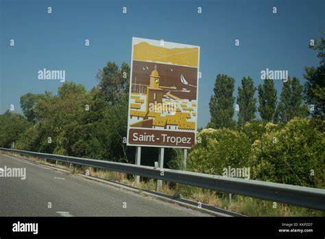 Motorway Sign France Fotos Und Bildmaterial In Hoher Auflösung Alamy