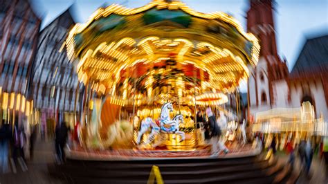 Streit um Musik Gebühren auf Weihnachtsmärkten in Hessen