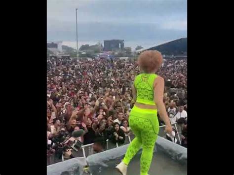 Ice Spice Twerking And Performed MUNCH In Front Sold Out Crowd YouTube