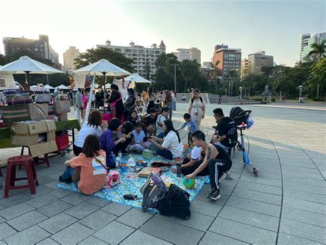 國立高雄師範大學 東南亞學碩士在職學位學程｜活動花絮》20231125 26 文化中心市集擺攤