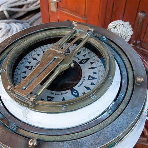 Les Instruments De Navigation à Voile En Photos Bateaux