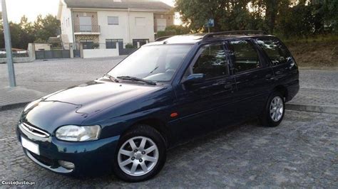 Sold Ford Escort 1 8 TD 97 Carros Usados Para Venda