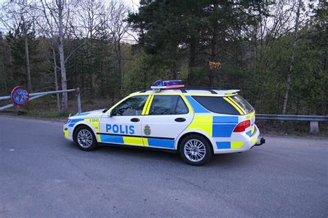 Swedish Police Car In The New Paintjob The Car Is An Saab 9 5 23