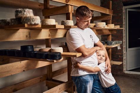 BLONSKY – Фермерські Сири Родини Блонських