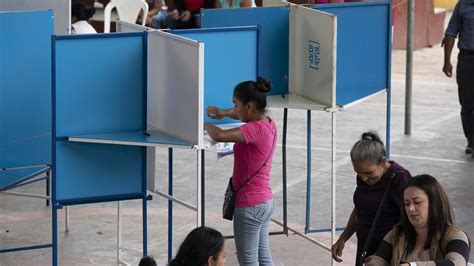 Abren Los Centros De Votación En Guatemala Para Elegir Al Presidente