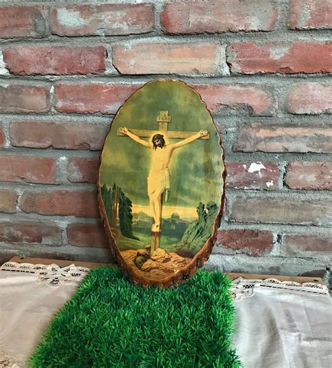 Vintage Wood Slice Wall Hanging Jesus On Cross Easter Jesus Religious