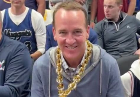 Peyton Mannings Outfit Went Viral At Game 5 Of The Nba Finals Flipboard