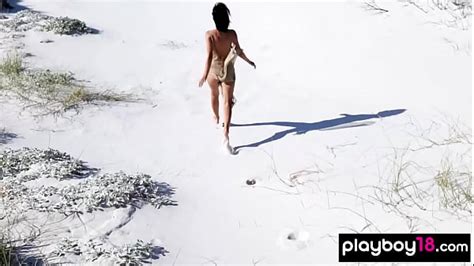 V Deos Desnuda En La Playa Xvideos