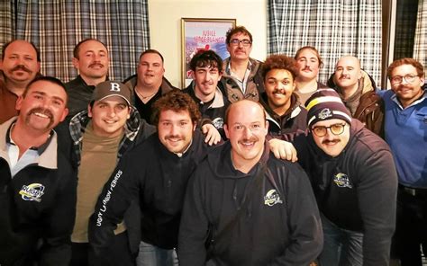 Les Rugbymen De Lannion Perros Portent La Moustache Pour La Bonne Cause