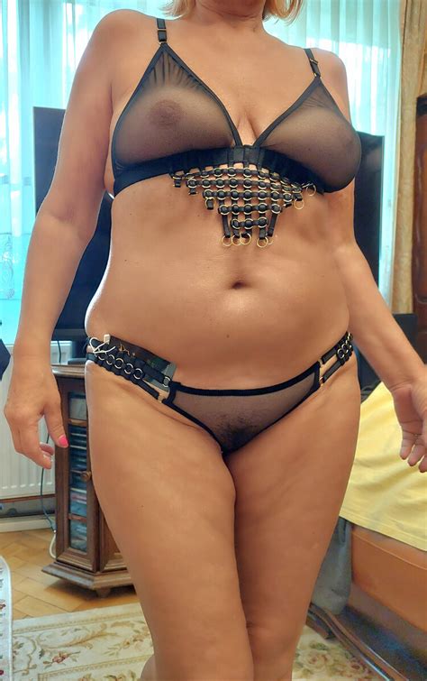 Suzy New Sexy Lingerie