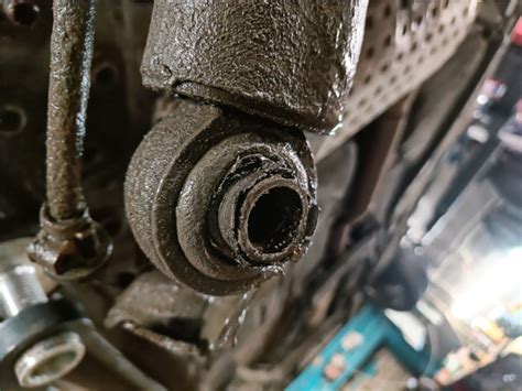 Мелкие работы, сайлентблоки балки. — Volvo 850, 2 л, 1996 года | своими ...