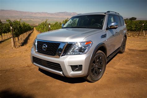 Nissan Armada Photos and Specs. Photo: Nissan Armada hd photo and 24 ...