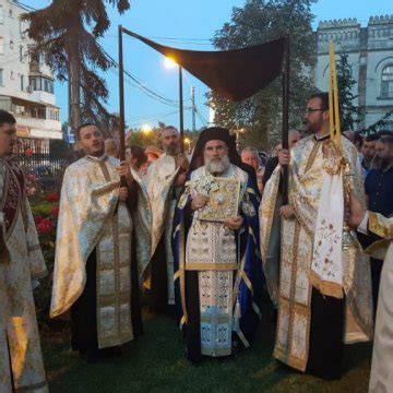 Arhiepiscopul Ioachim A Oficiat Slujba Prohodului Maicii Domnului La