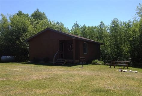 Hilltop Cabins Grand Marais MI