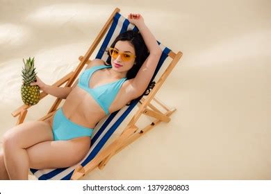 Beautiful Sexy Girl Bikini Sunglasses Relaxing Foto Stok 1379280839 Shutterstock