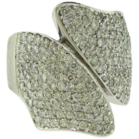 CARLO PALMIERO Pave' Diamond Bowtie Ring in White and Yellow Gold For