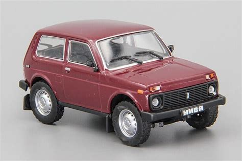 ВАЗ-21213 "Нива" выпуск 213 Автолегенды СССР 1:43 купить в СПб