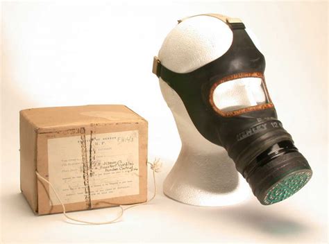 Adult S Gas Mask World War Ii Original Object Lessons Conflict And Protest 20th Century