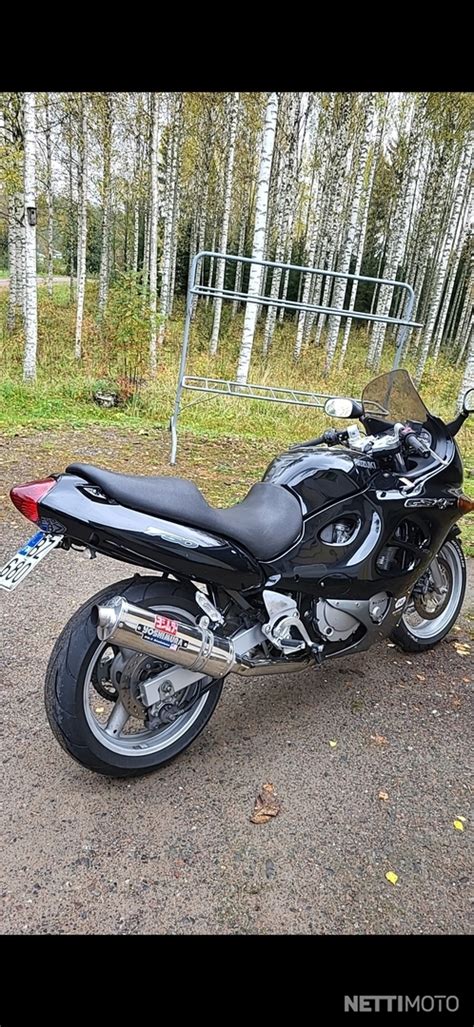 Suzuki Gsx F A Siisti Cm Pieks M Ki Moottoripy R