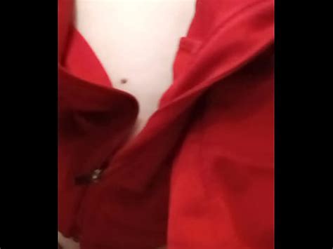 Pissing And Open Pussy XNXX